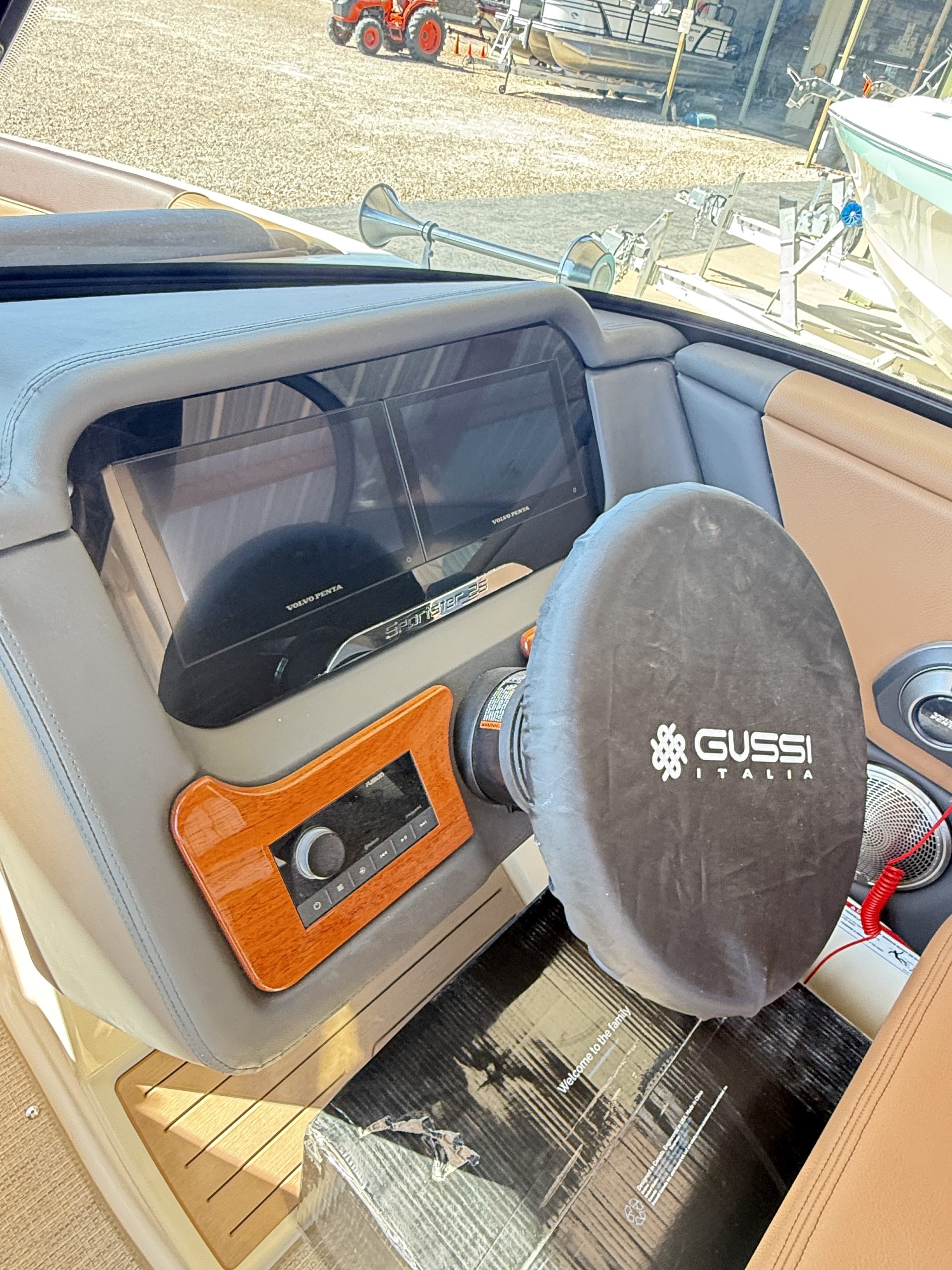 2026 CHRIS CRAFT SPORTSTER 25 MR SURF