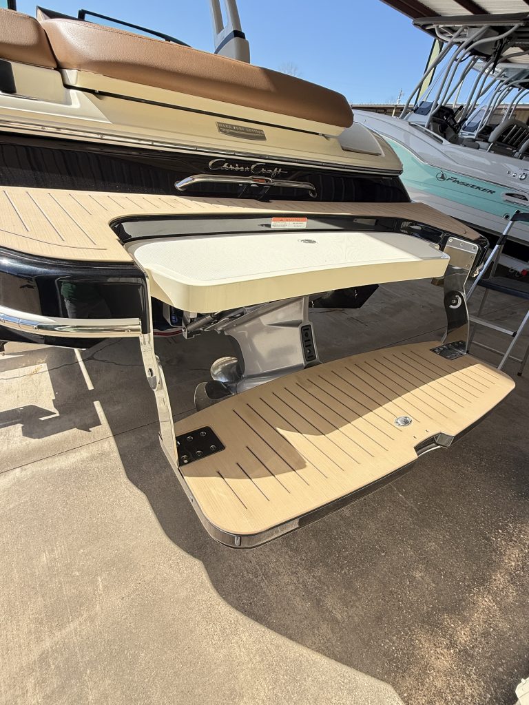 2026 CHRIS CRAFT SPORTSTER 25 MR SURF