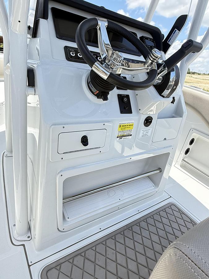 2024 Crownline Finseeker 210CC