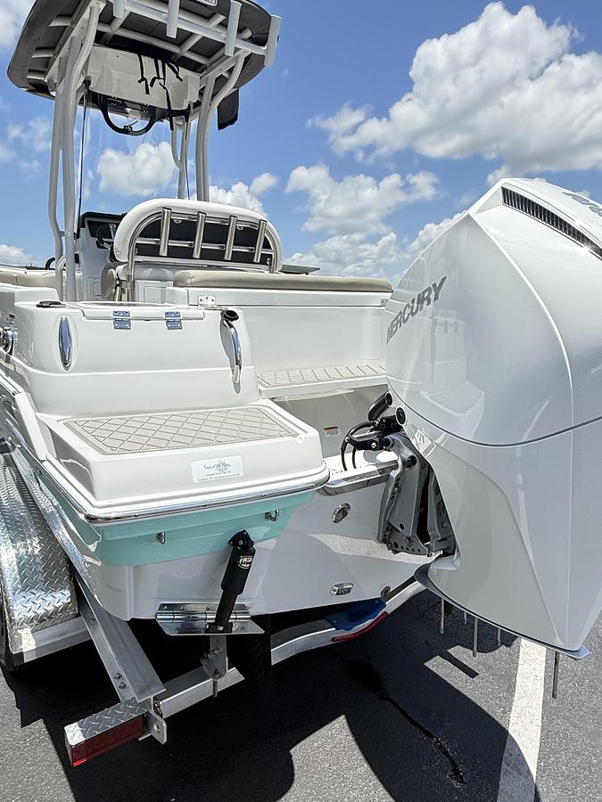 2024 Crownline Finseeker 210CC