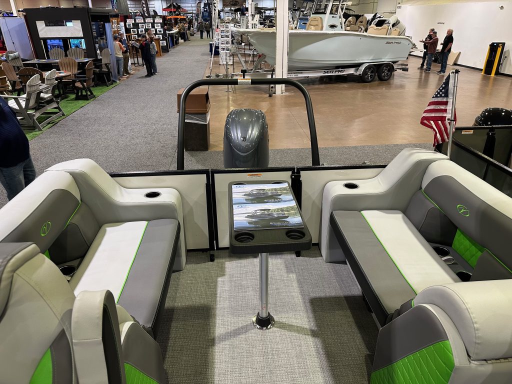 2026 Veranda VS22RC Tri-Toon