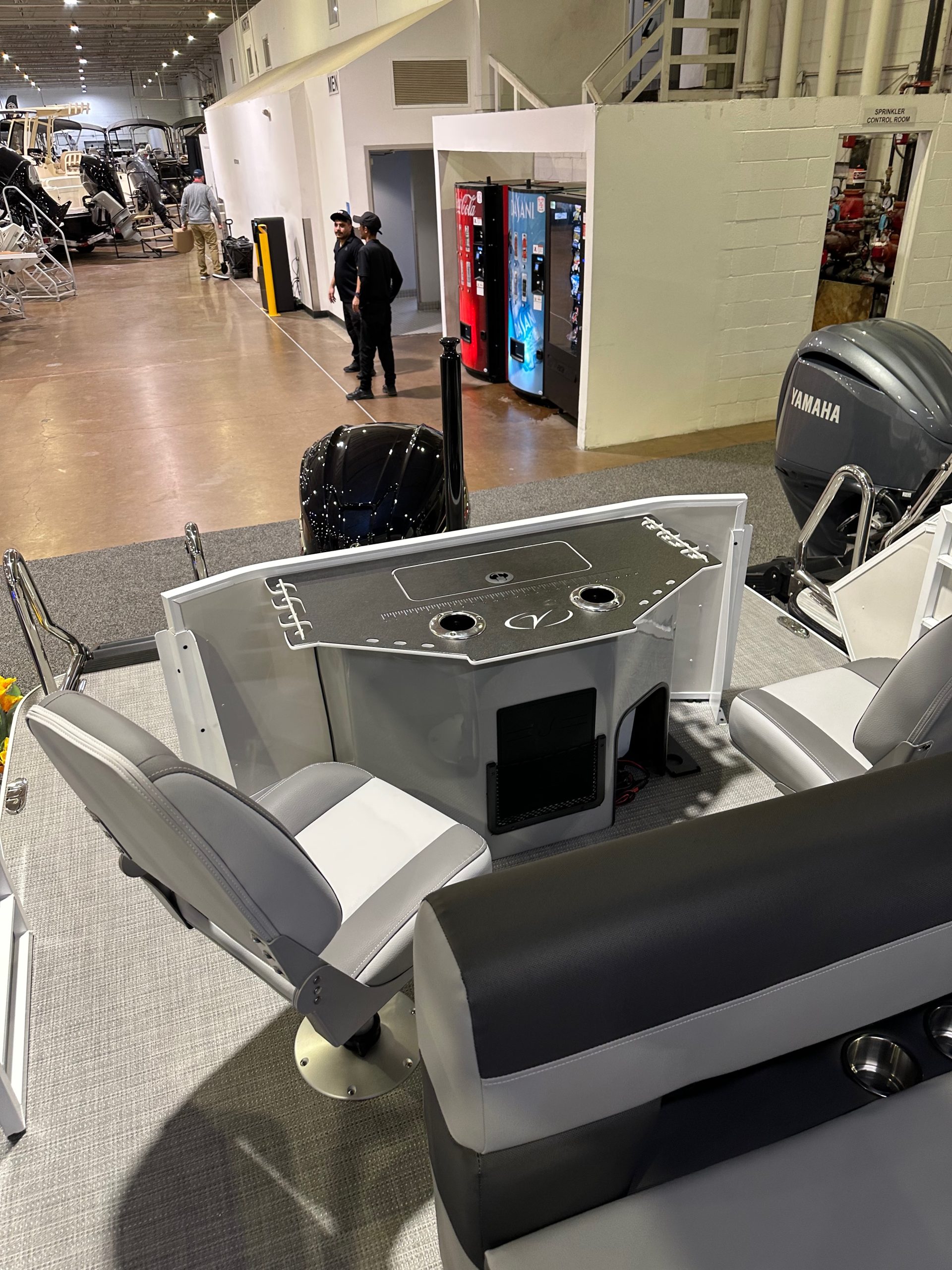 2025 Veranda VX25DCRC Luxury Tri-Toon