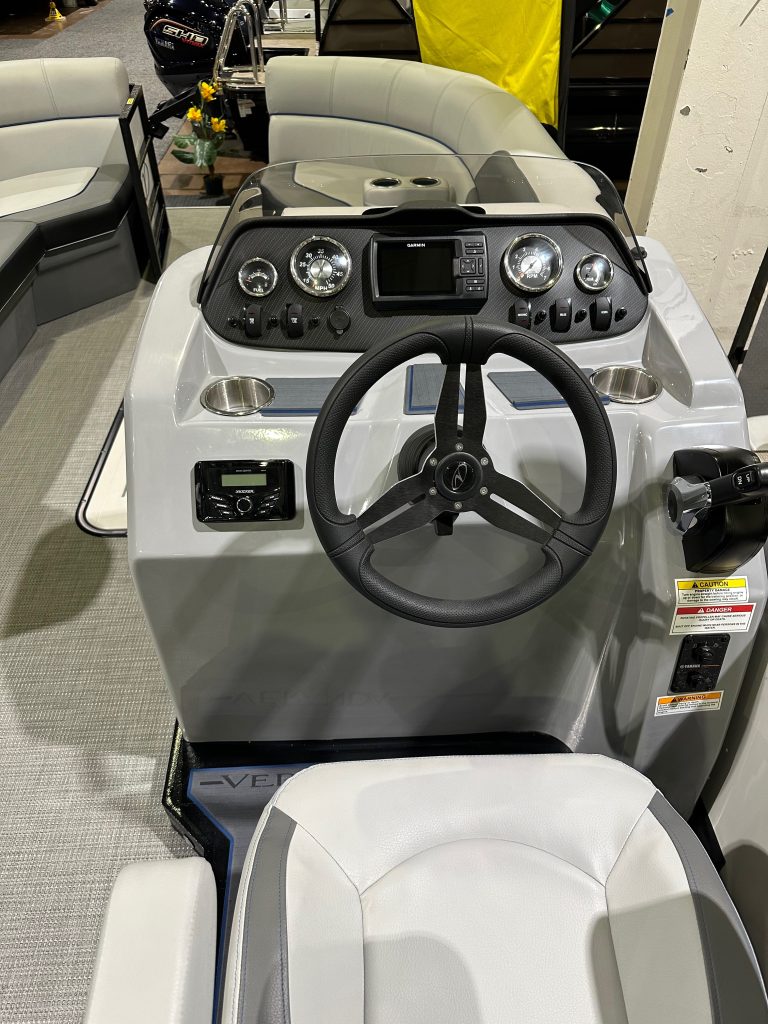 2026 Veranda VS22RC Tri-Toon