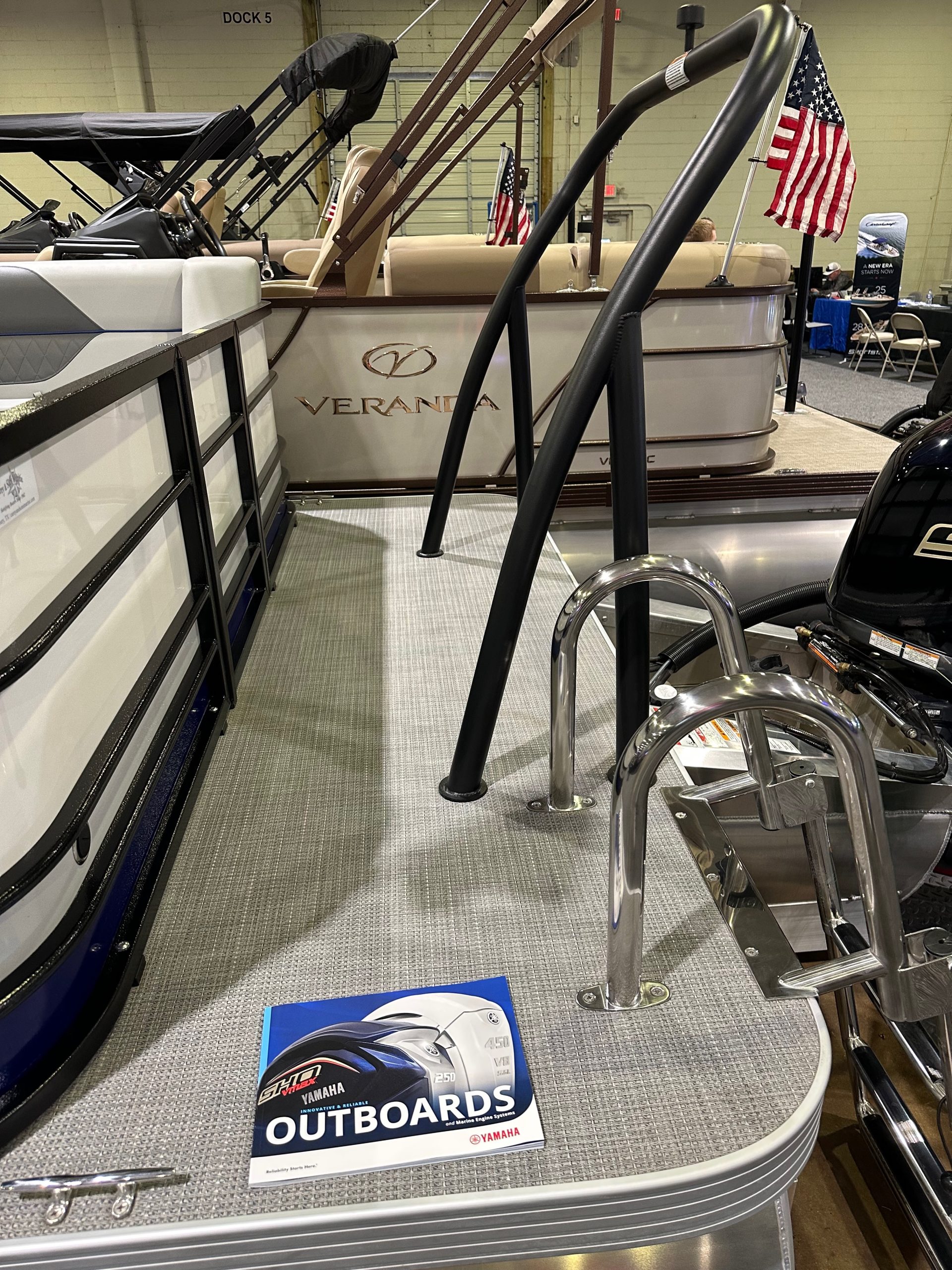 2026 Veranda VS22RC Tri-Toon