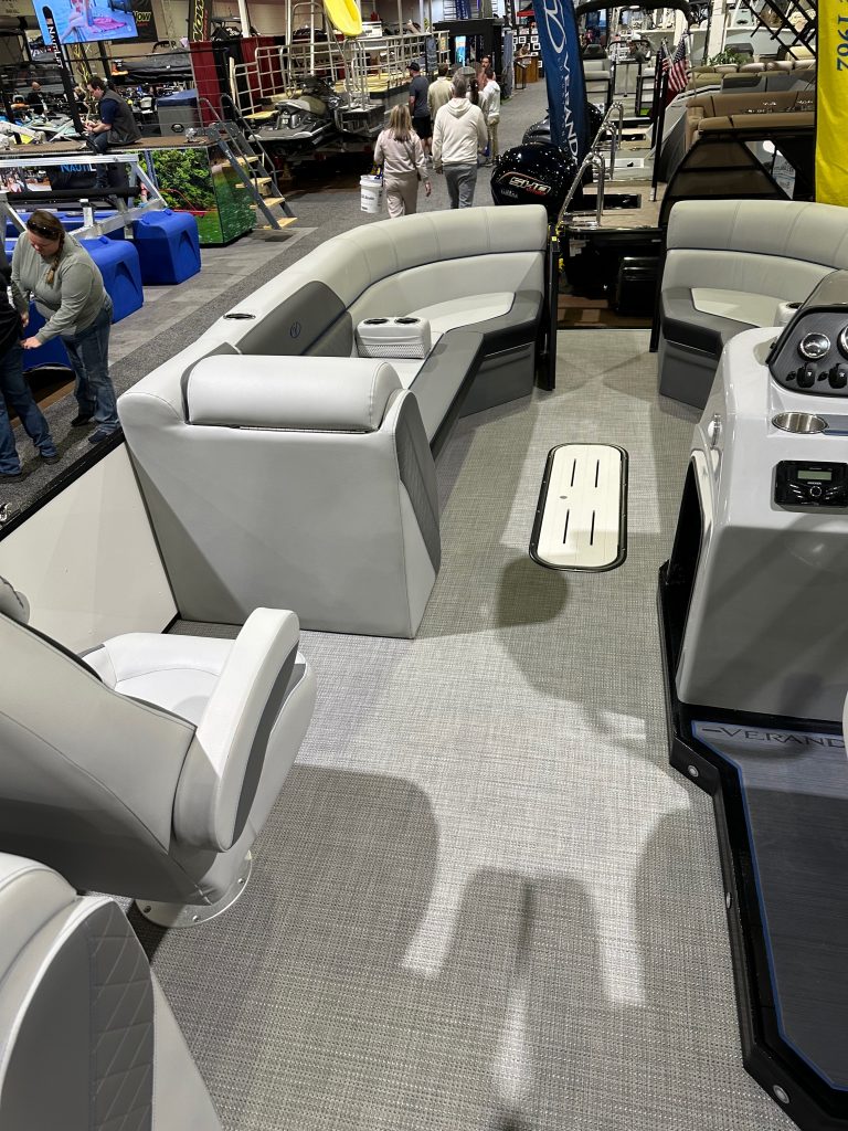 2026 Veranda VS22RC Tri-Toon