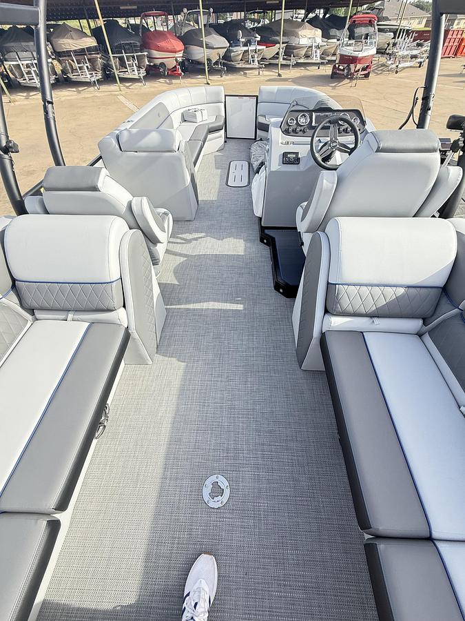 2025 Veranda VS25RC Tri-Toon