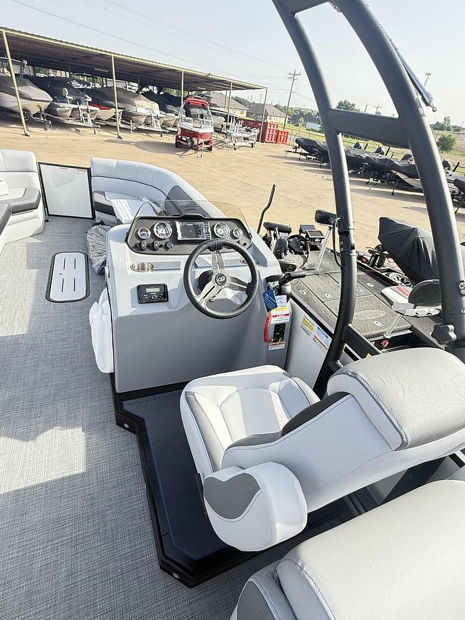 2025 Veranda VS25RC Tri-Toon