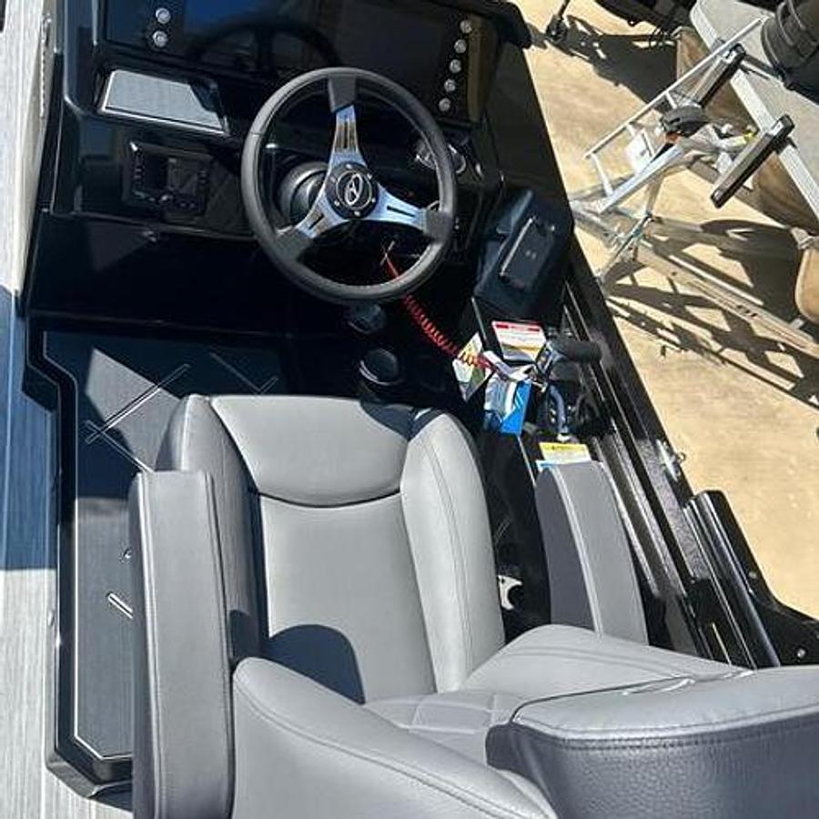 2025 Veranda VX25DCRC Luxury Tri-Toon