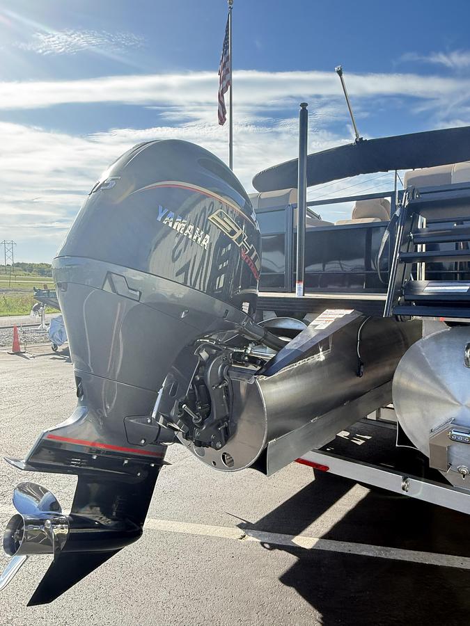 2026 Veranda VR 22 RC Pontoon