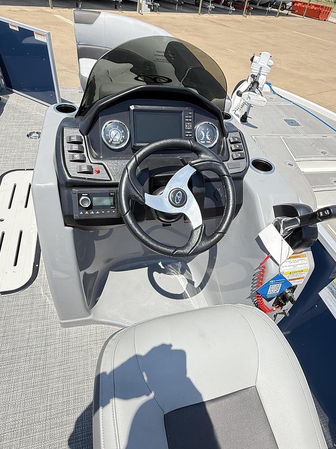 2026 Veranda VR 22 RC DELUXE Pontoon