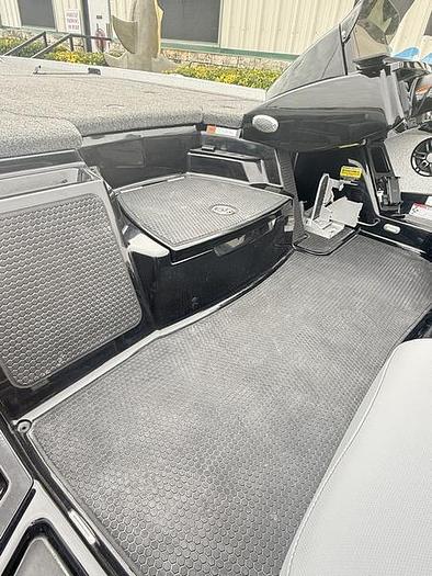 2024 IKON VLX21 Bass