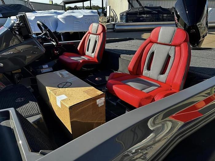 2024 iKon LX20 Bass Boat