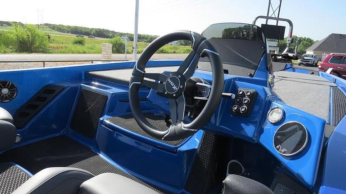 2025 IKON VLX21 Bass Boat