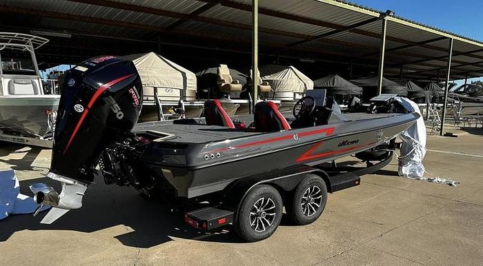 2024 iKon LX20 Bass Boat