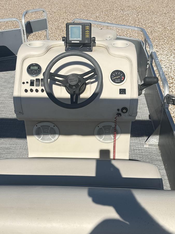 1989 TRACKER/TAHOE Bass Buggy