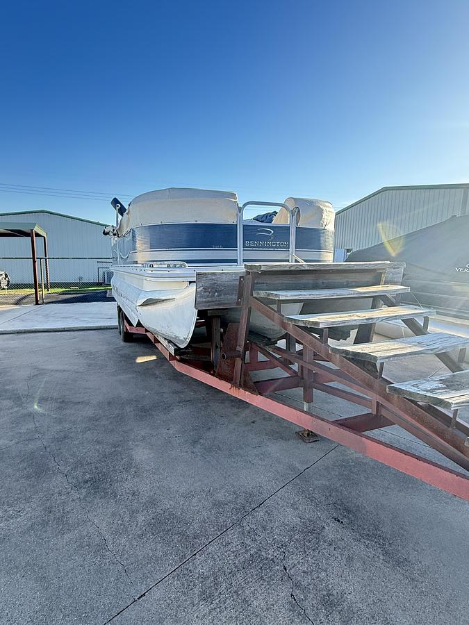 2008 BENNINGTON 2250 RL Pontoon