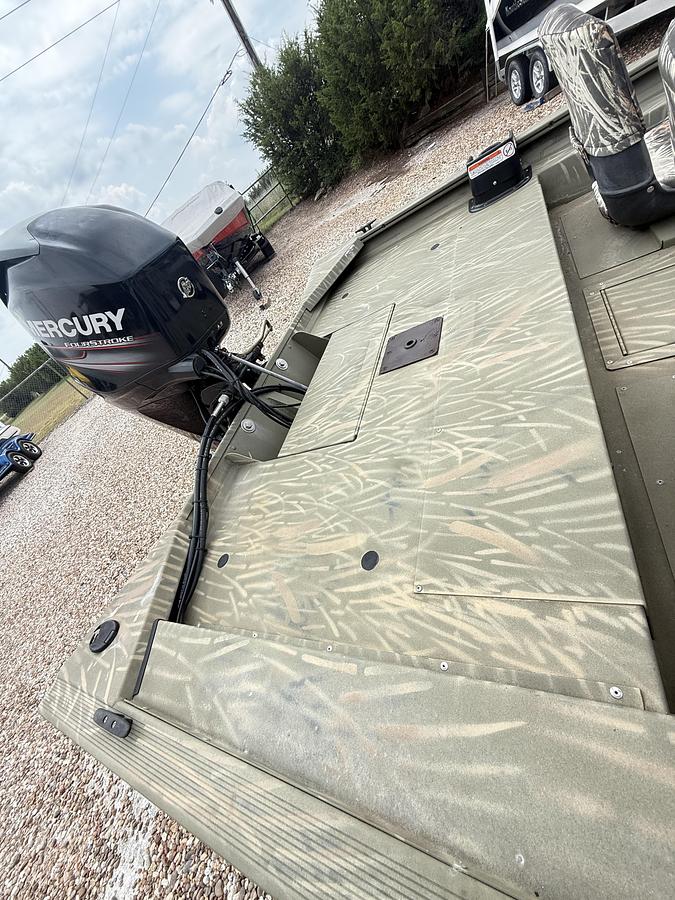 2017 TRACKER/TAHOE 1754 MVX S/C