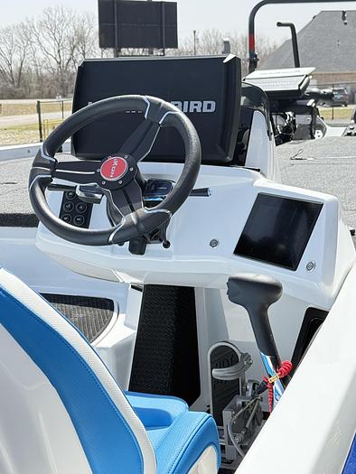 2024 IKON LX 21 Bass