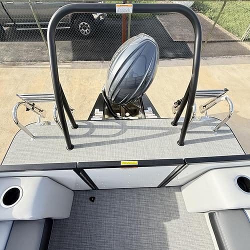 2025 Veranda VS25RC Tri-Toon