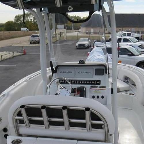 2024 Crownline Finseeker 230FS