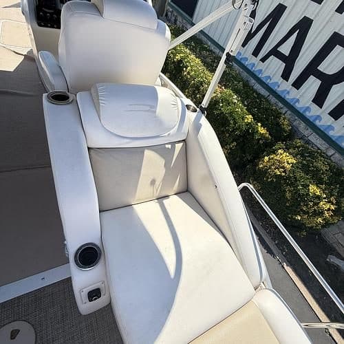 2013 BENNINGTON 2550 QBR Pontoon