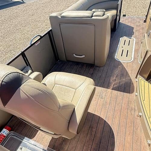 2019 Veranda VX25RC Pontoon