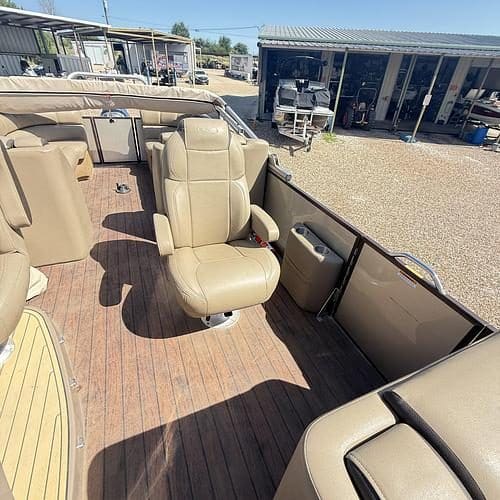2019 Veranda VX25RC Pontoon