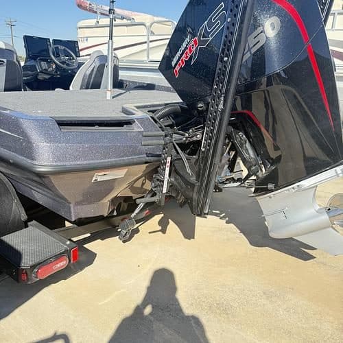 2023 IKON LX 21 CONSIGNMENT