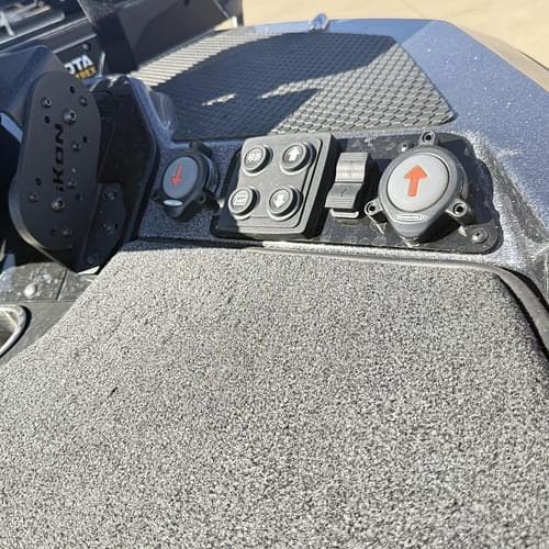 2023 IKON LX 21 CONSIGNMENT