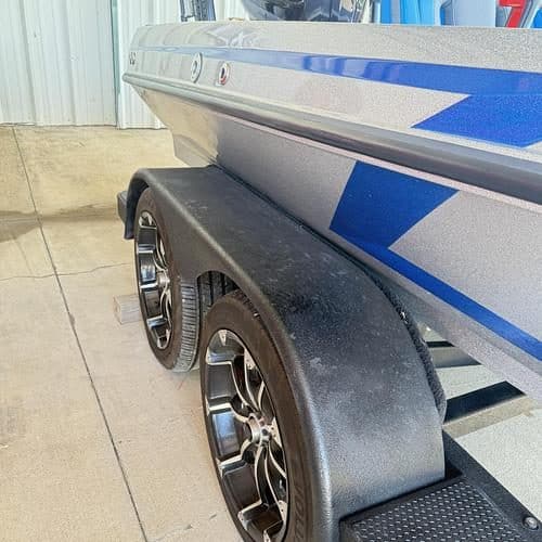 2024 IKON LX 21 (CONSIGNMENT)