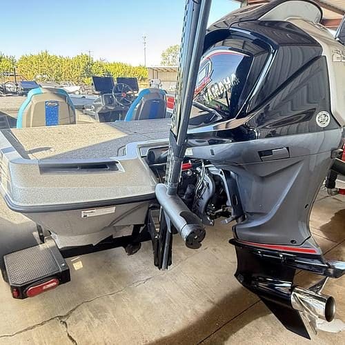 2024 IKON LX 21 (CONSIGNMENT)