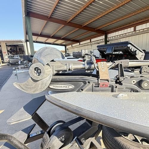 2024 IKON LX 21 (CONSIGNMENT)