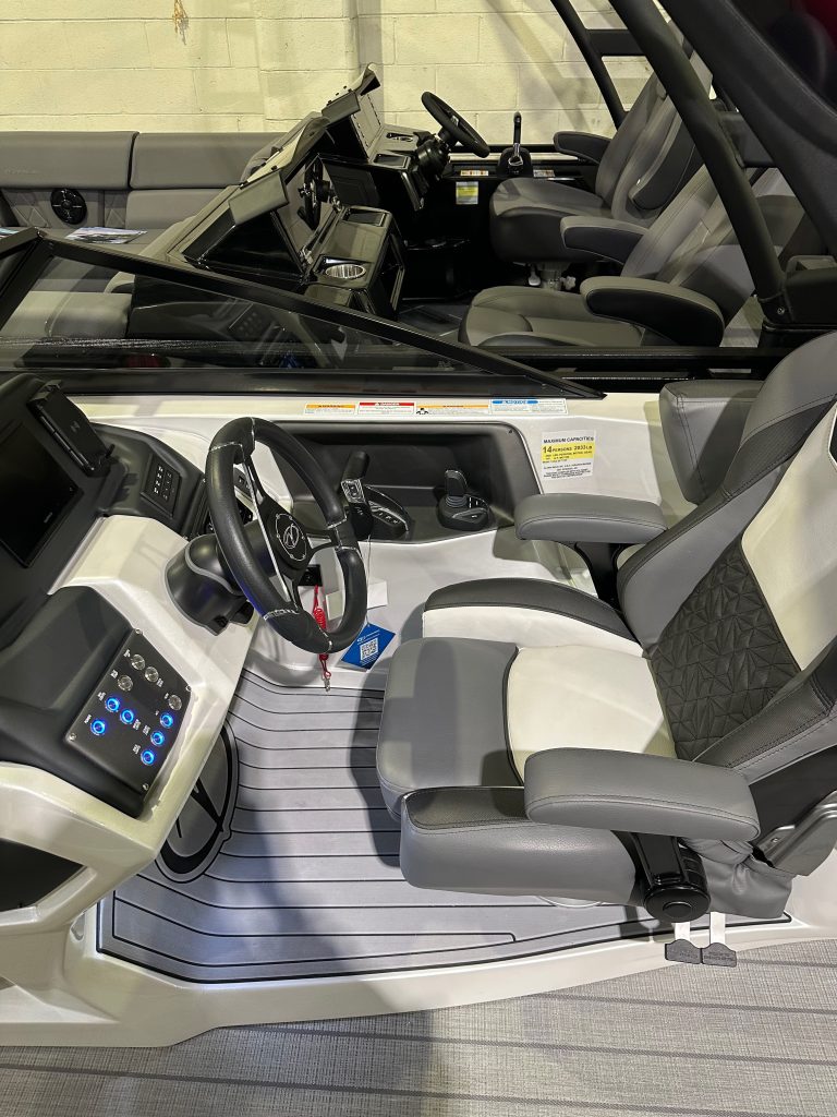 New Veranda V One 25 Pontoon (Pearl White)