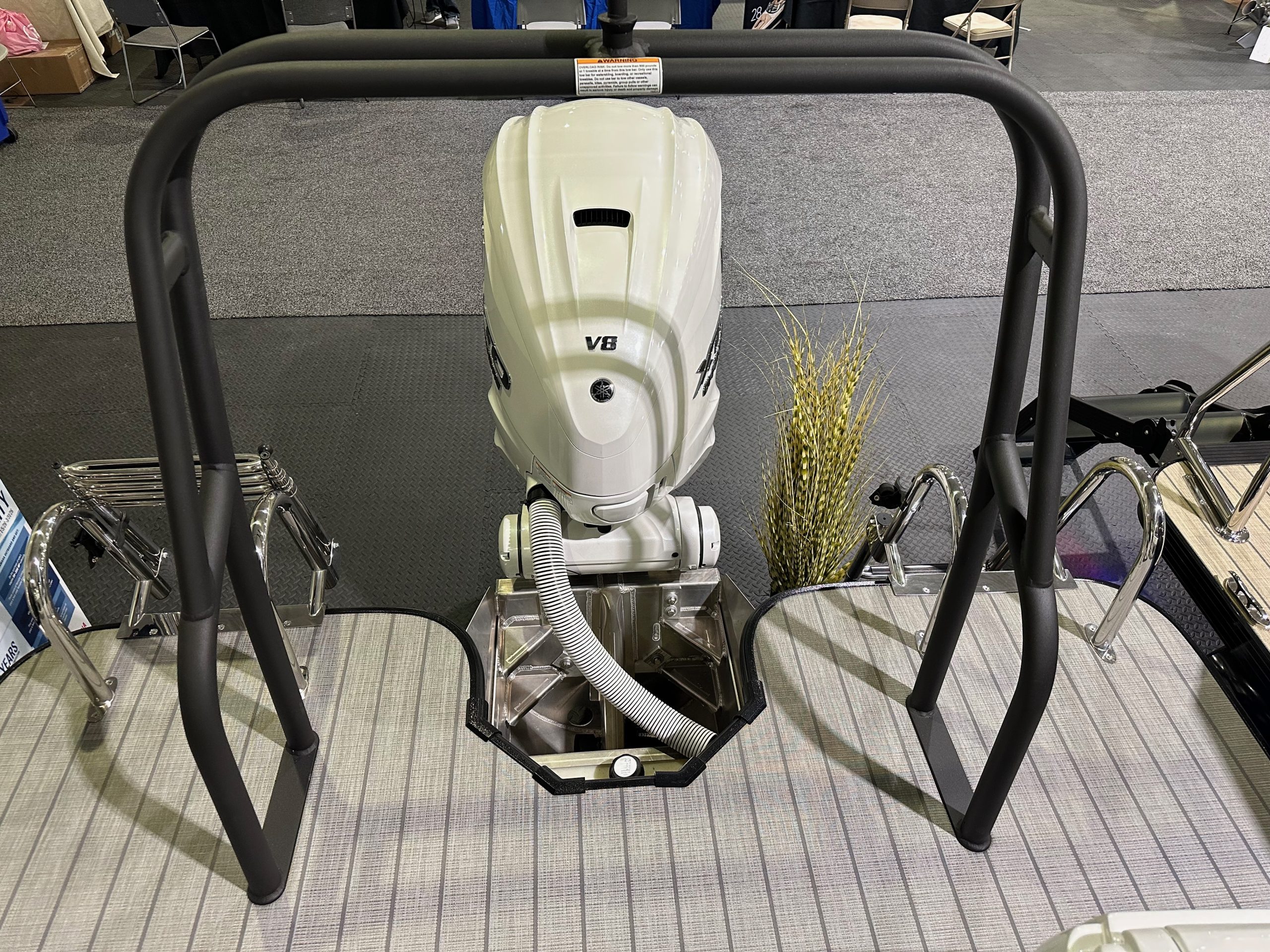 New Veranda V One 25 Pontoon (Pearl White)