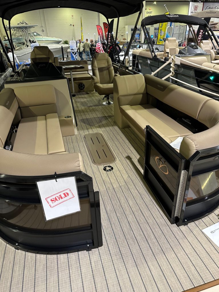 NEW Veranda VR265VLI