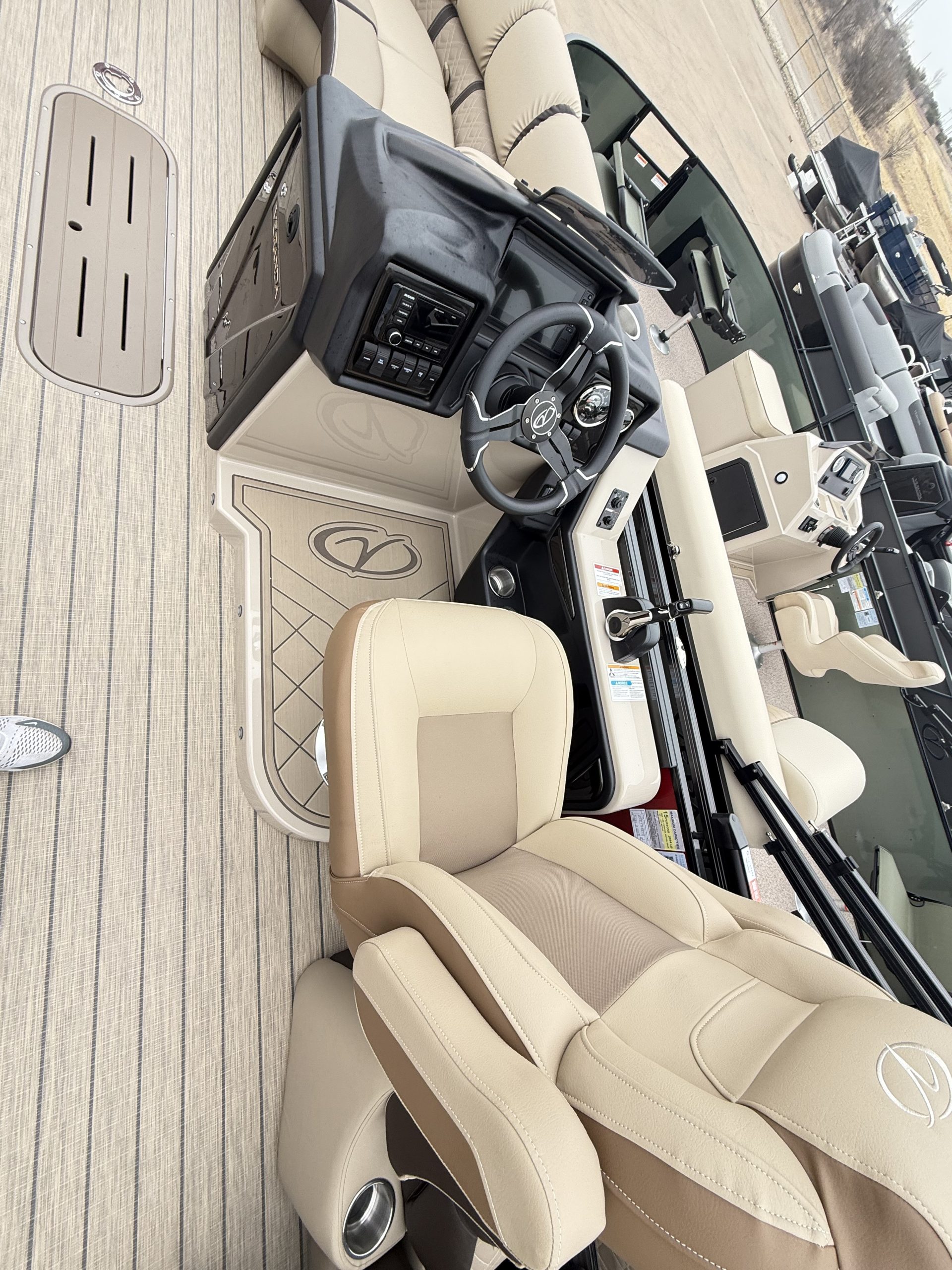 NEW 2026 Veranda VR235RCP Pontoon