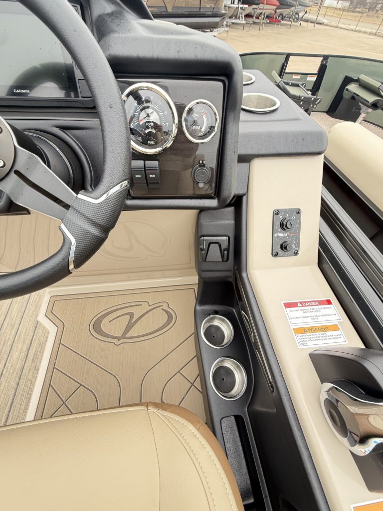 NEW 2026 Veranda VR235RCP Pontoon