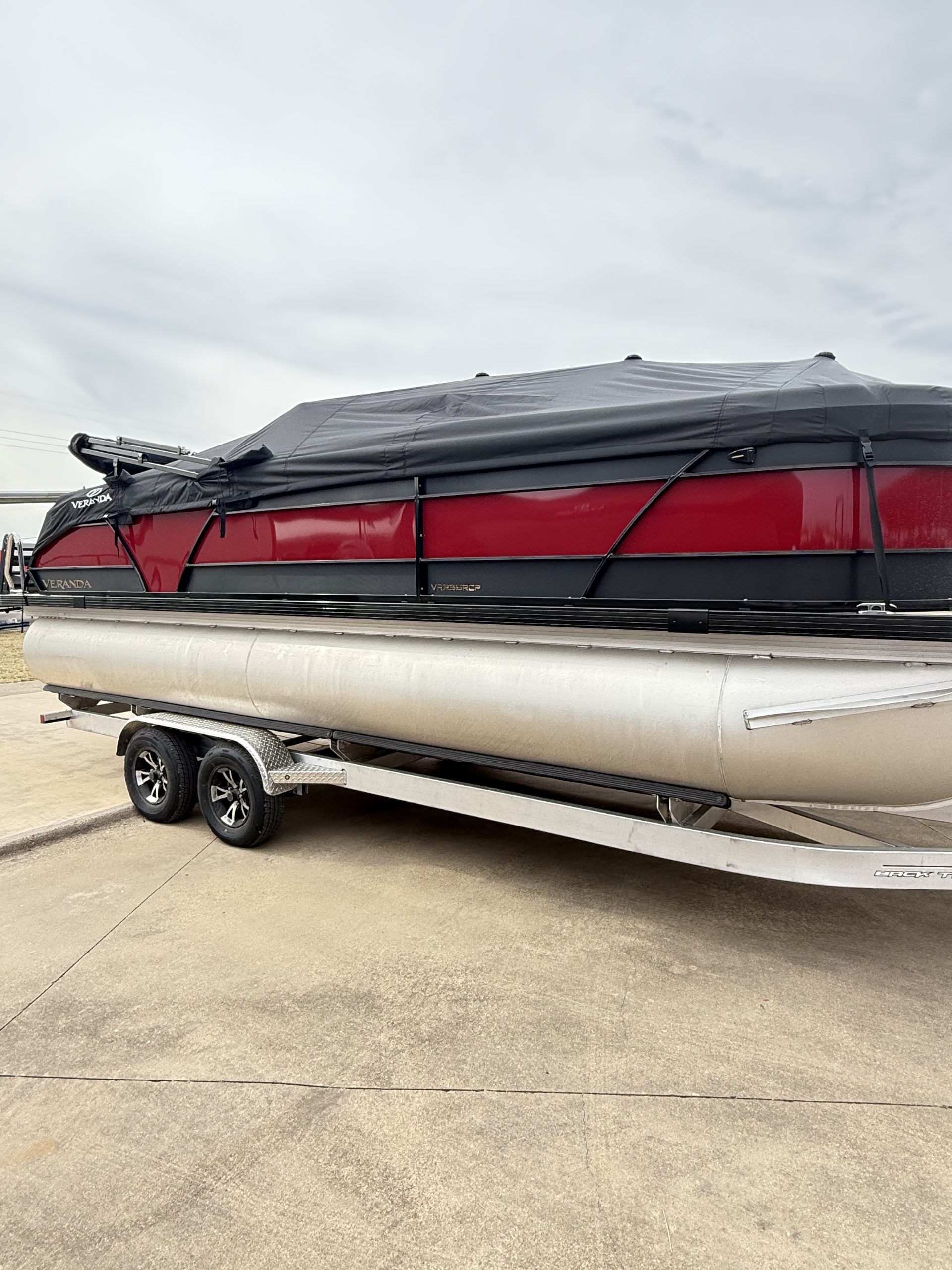 NEW 2026 Veranda VR235RCP Pontoon