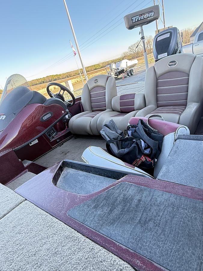 2009 TRITON 18 X 3 PRO