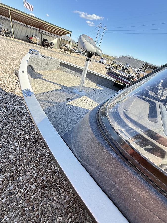 2021 TRACKER/TAHOE PGV16WT