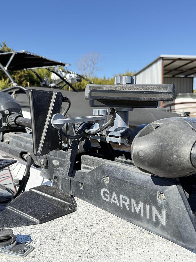 2022 Xpress X-21 PRO BASS