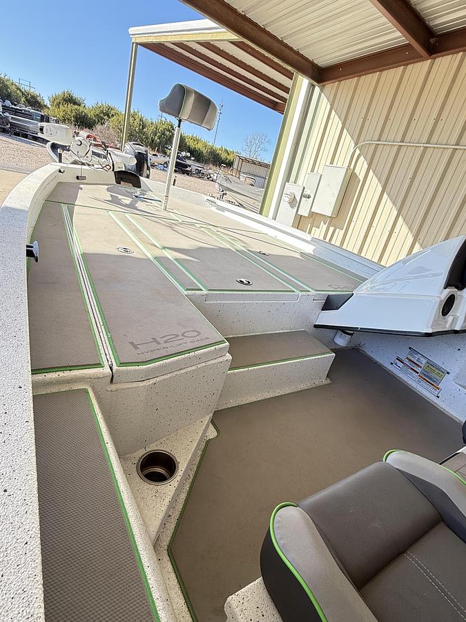 2025 Xpress H-20 BASS