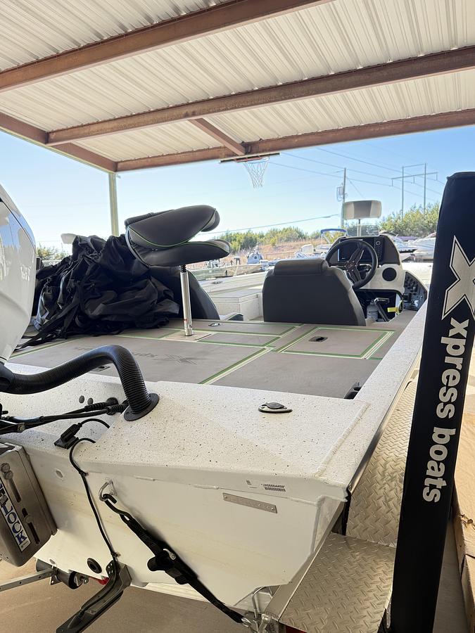 2025 Xpress H-20 BASS