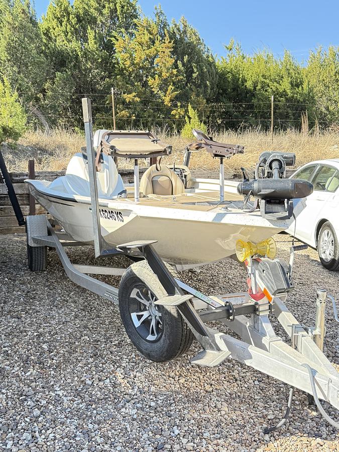 2022 Xpress H-18 CRAPPIE