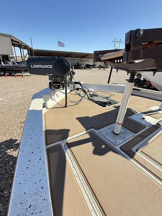 2022 Xpress H-18 CRAPPIE