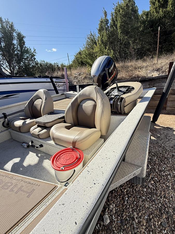 2022 Xpress H-18 CRAPPIE