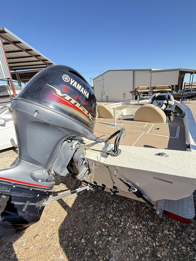 2022 Xpress H-18 CRAPPIE