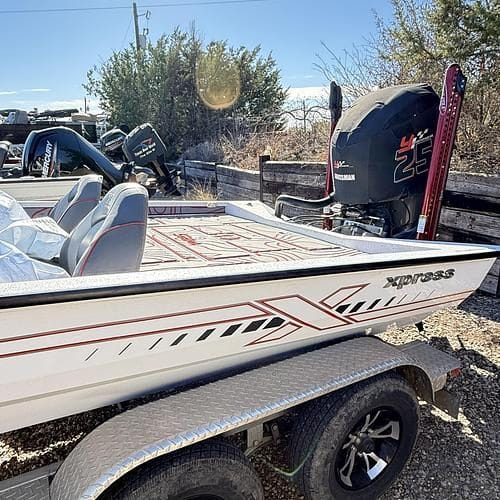 2022 Xpress X-21 PRO BASS