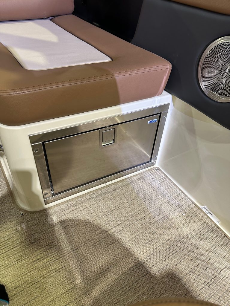 NEW Chris Craft Sportster 28 Wake/Surf