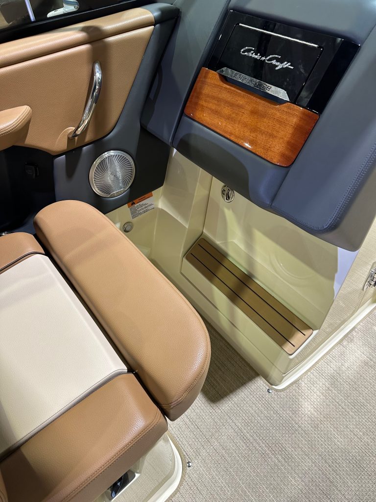 NEW Chris Craft Sportster 28 Wake/Surf